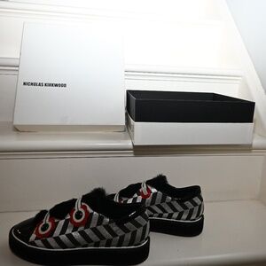 NICHOLAS KIRKKWOOD OXFORDS